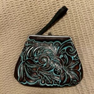 PATRICIA NASH Elegant Floral Embossed Clutch